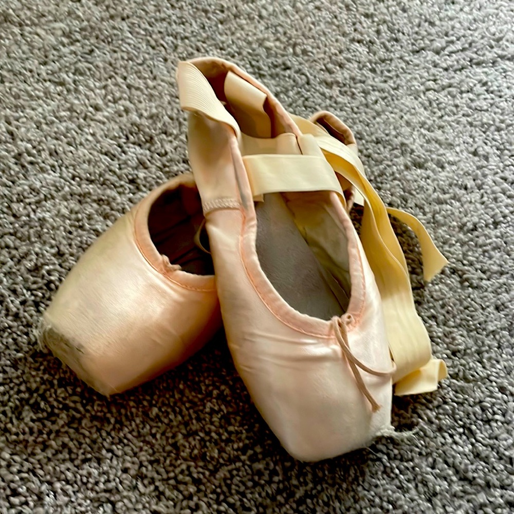 Used Pointe Shoes